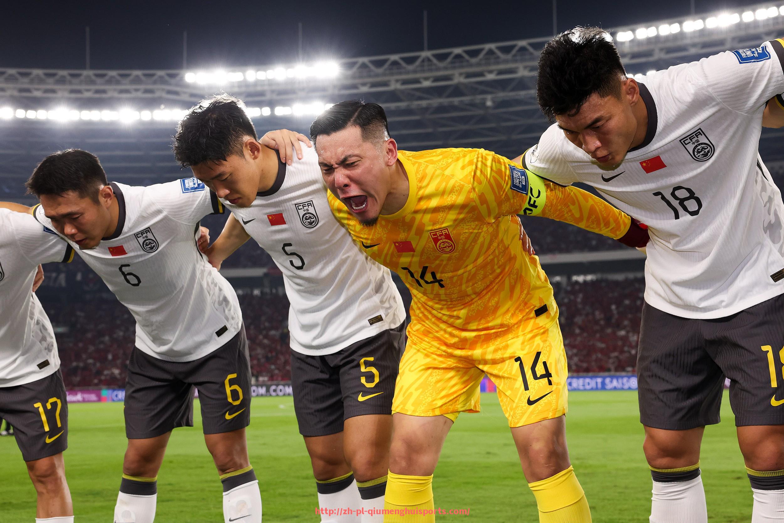 球盟会官网-世俱杯关键赛事焦点事件盘点与赛场表现