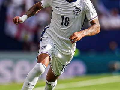 球盟会官网-NBA火箭队定制蛋糕趣闻及体育文化传递